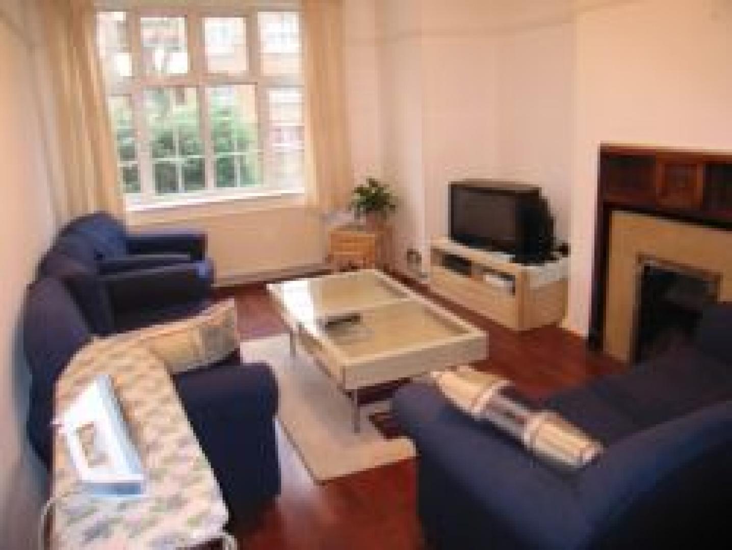 			2 Bedroom, 1 bath, 1 reception Flat			 Acol Road, WEST HAMPSTEAD